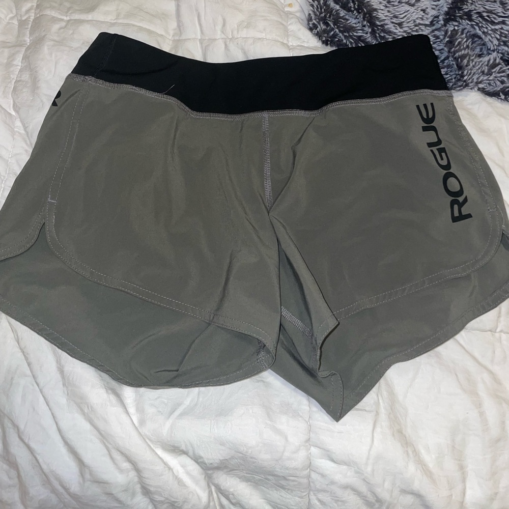 Rogue shorts ! Very versatile shorts